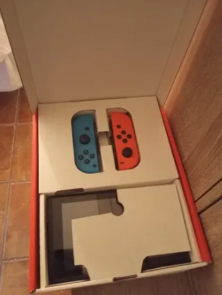 ❗❗ NINTENDO SWITCH CON CAJA CONSOLA