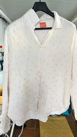 Blusa Oxbow blanca y dorada