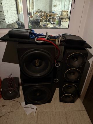 Equipo Car Audio Amplificador y Subwoofer