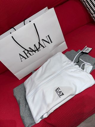 Conjunto Armani Sudadera y Pantalón Blanco/Gris