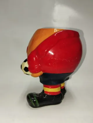 Bote de cerámica naranjito España 82