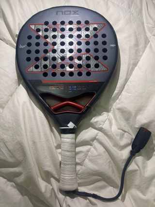 Pala Padel Nox AT10 18K Tapia