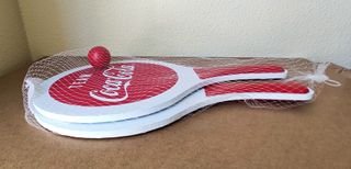 PALAS RAQUETAS MADERA PELOTA COCA-COLA A ESTRENAR