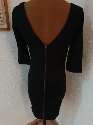Vestido negro manga 3/4