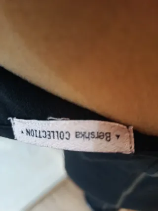 Vestido negro manga 3/4