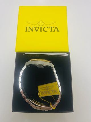 Reloj Invicta Oro y Plata