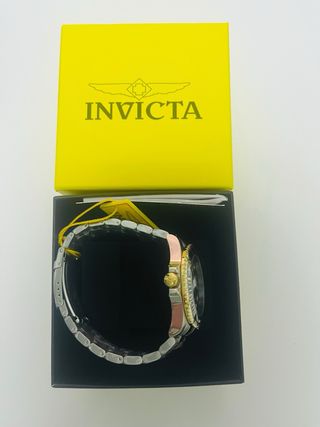 Reloj Invicta Oro y Plata