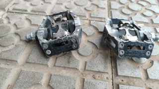 Pedales Shimano DX