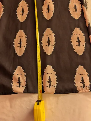 Vestido largo estampado negro y beige