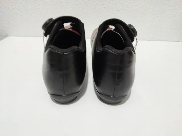 Scarpe da ciclismo su strada Shimano T42 RC7 Taglia 42