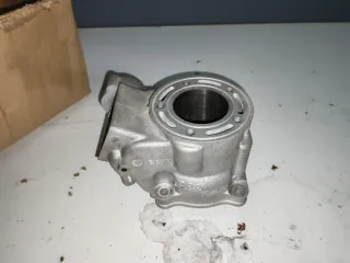 Cilindro Gas Gas EC 125 para reparar