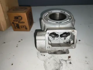 Cilindro Gas Gas EC 125 para reparar
