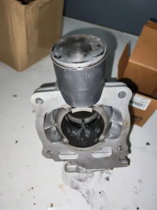 Cilindro Gas Gas EC 125 para reparar