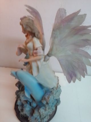 Figura Ángel con Delfines y Alas
