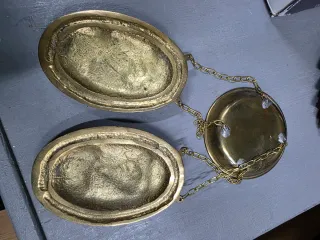 Balanza Antigua Bronce con Figuras