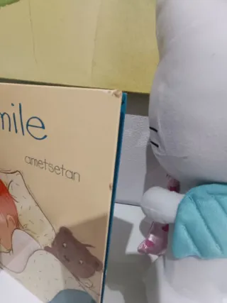 Cuento Kamille EUSKERA y Hello Kitty