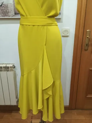 Vestido midi amarillo lima