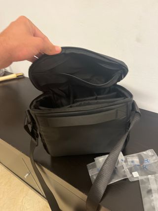 DJI Avata 2 Drone + Occhiali + Joystick