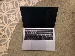 MacBook Pro 2019 con Touch Bar