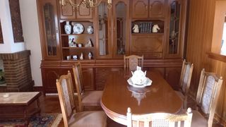 Muebles clásicos madera y cristal