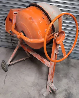 Hormigonera Irbal 140