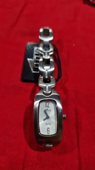 Nuovo orologio Lotus da donna