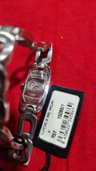 Nuovo orologio Lotus da donna