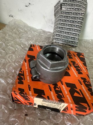 Tuerca eje quad KTM