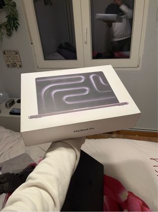 MacBook Pro M4 Space Gray