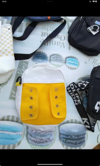 Lote 5 bolsos y mochilas pequeños