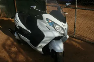 Scooter Suzuki burgman 400. 2014