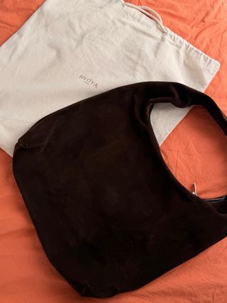 Bolso de piel marrón