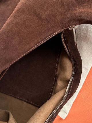 Bolso de piel marrón