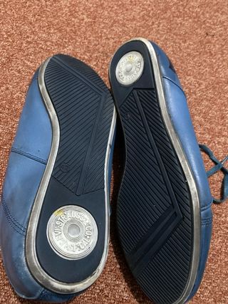 Zapatillas Levi's azules casi nuevas