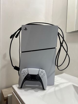 PlayStation 5 PS5 Blanca Slim (precio negociable)