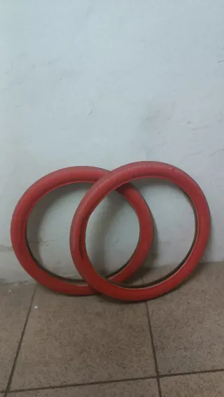 Cubiertas Rojas BMX