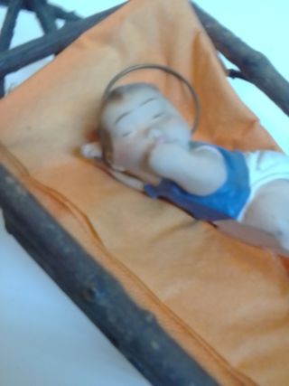 Niño Jesús en Cuna de Ramas