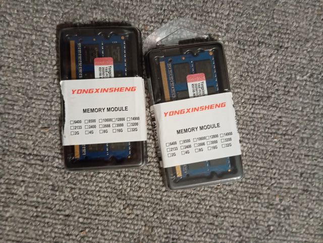 2x 8GB DDR3 RAM YONGXINSHENG