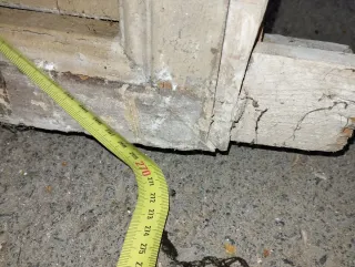 Puerta de madera antigua verde