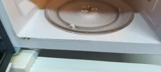 Microondas Candy 22L con Grill