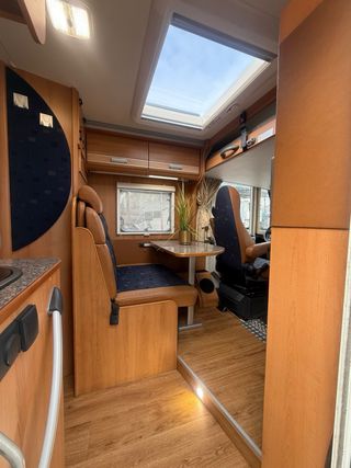 Autocaravana integral/rutera doble aire/glp