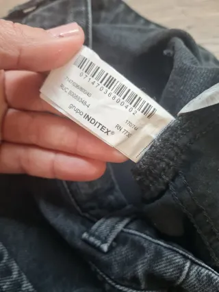 Shorts vaqueros Zara Talla L/40.