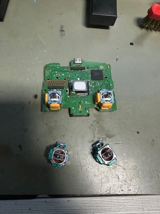 Reparación de mandos de PS4 y PS5