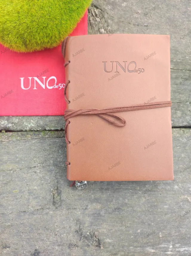 Cuaderno Uno de 50 Marrón con Cuerda