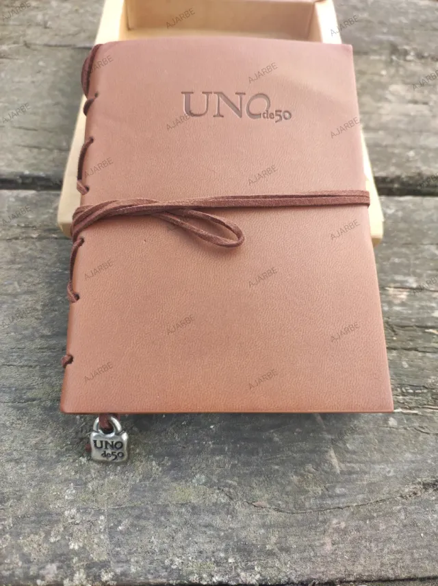 Cuaderno Uno de 50 Marrón con Cuerda