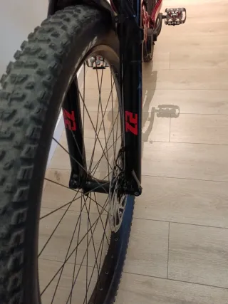 Bicicleta Eléctrica Montaña Scott Strike