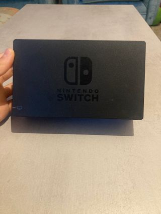 NINTENDO SWITCH 160€ + 5 JUEGOS 270€