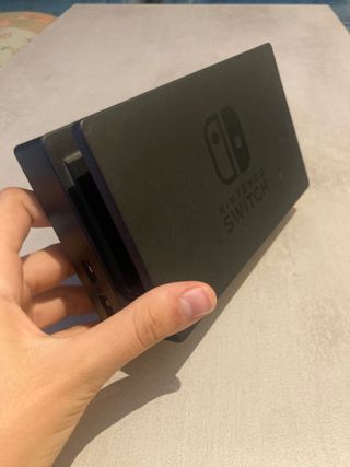 NINTENDO SWITCH 160€ + 5 JUEGOS 270€