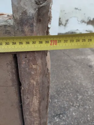 Puerta madera antigua panelada