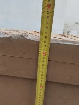 Puerta madera antigua panelada